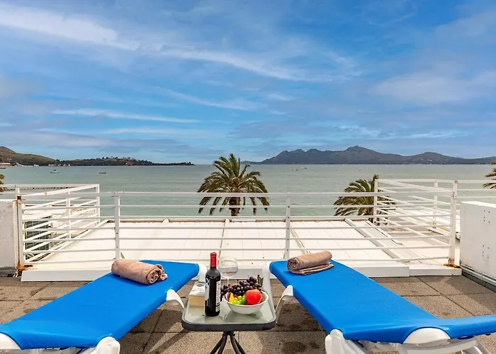 Beachfront Sivella Mar By Sealand Lägenhet Port de Pollença